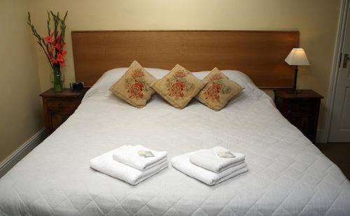 The Staff Of Life Hotel Ticknall ภายนอก รูปภาพ